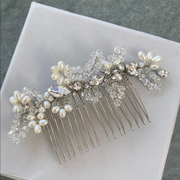 Freshwater Pearl & Crystal Wedding Hair Comb - Picture 2 of 3